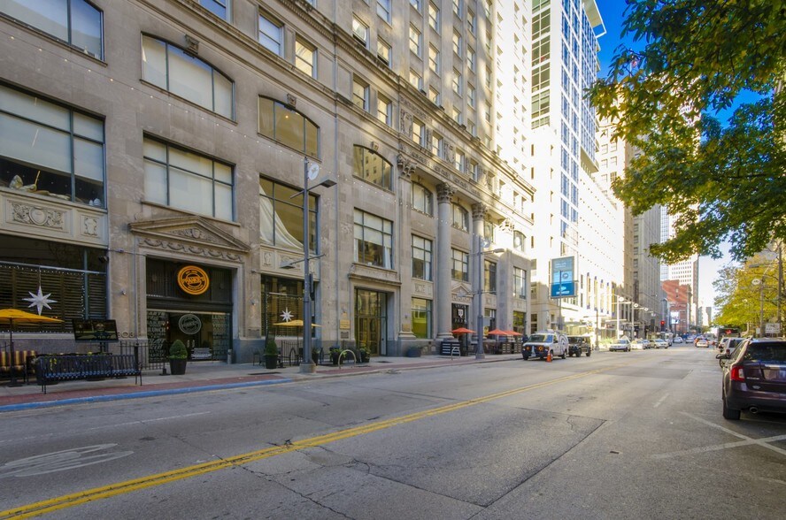 More Photos Of 1309 Main St, Dallas Multifamily For Sale