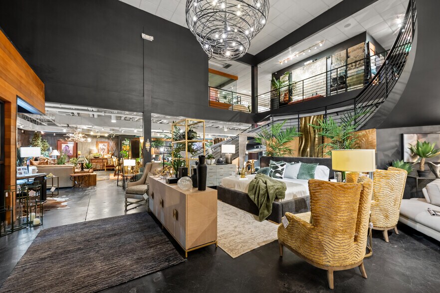 More Photos Of 475 S Broadway St, Denver Freestanding For Sale