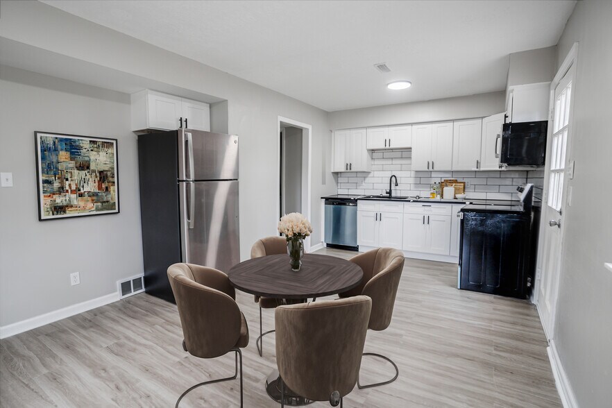 More Photos Of 242 Shenandoah Pl, Henderson Apartments For Sale