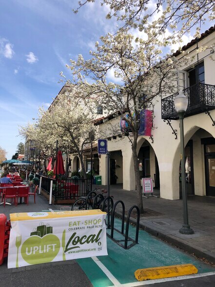 More Photos Of 532-536 Ramona St, Palo Alto Storefront For Lease