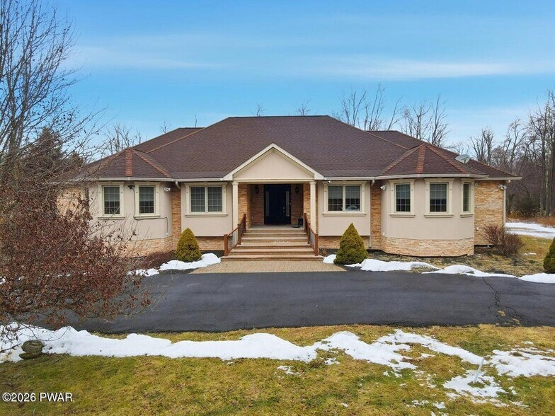 More Photos Of 738 Route 196, Tobyhanna Office For Sale