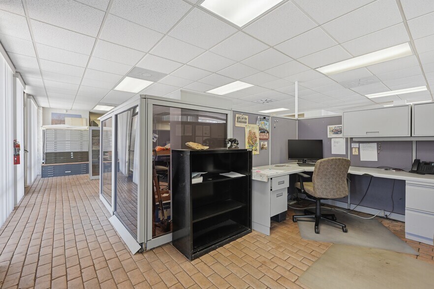 More Photos Of 14010 Poway Rd, Poway Freestanding For Sale