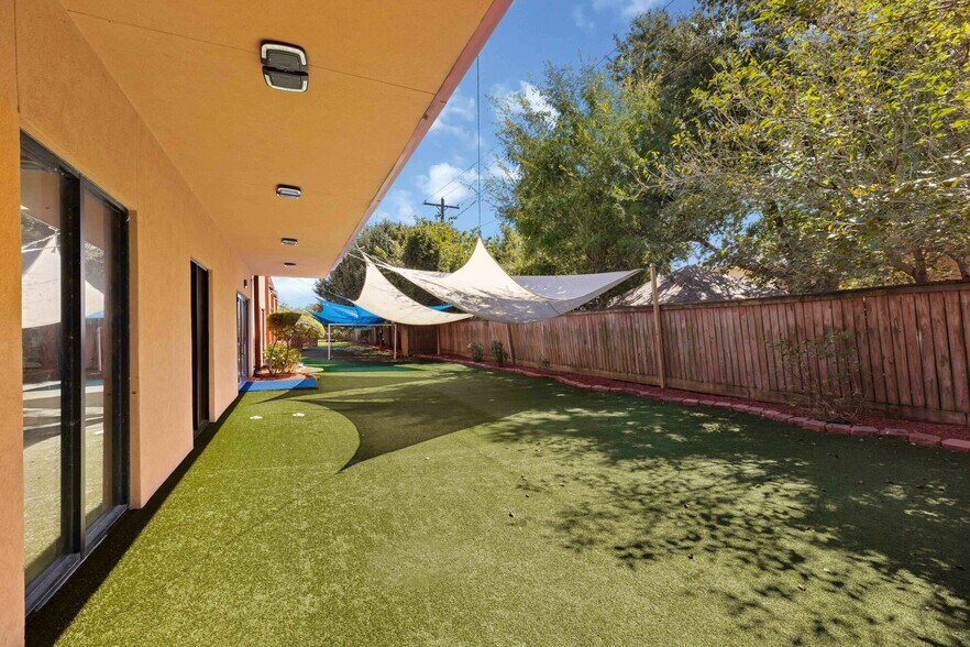 More Photos Of 3383 FM 518 Rd E, League City Freestanding For Sale