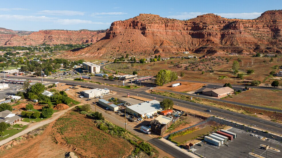More Photos Of 723 E Highway 89, Kanab Storefront Retail Office For Sale