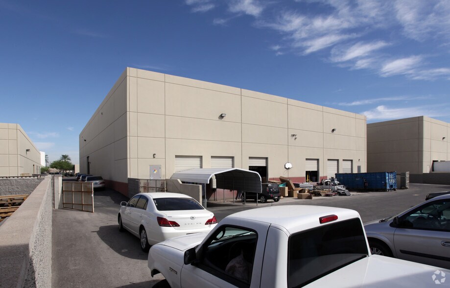 More Photos Of 102 Corporate Park Dr, Henderson Warehouse For Lease