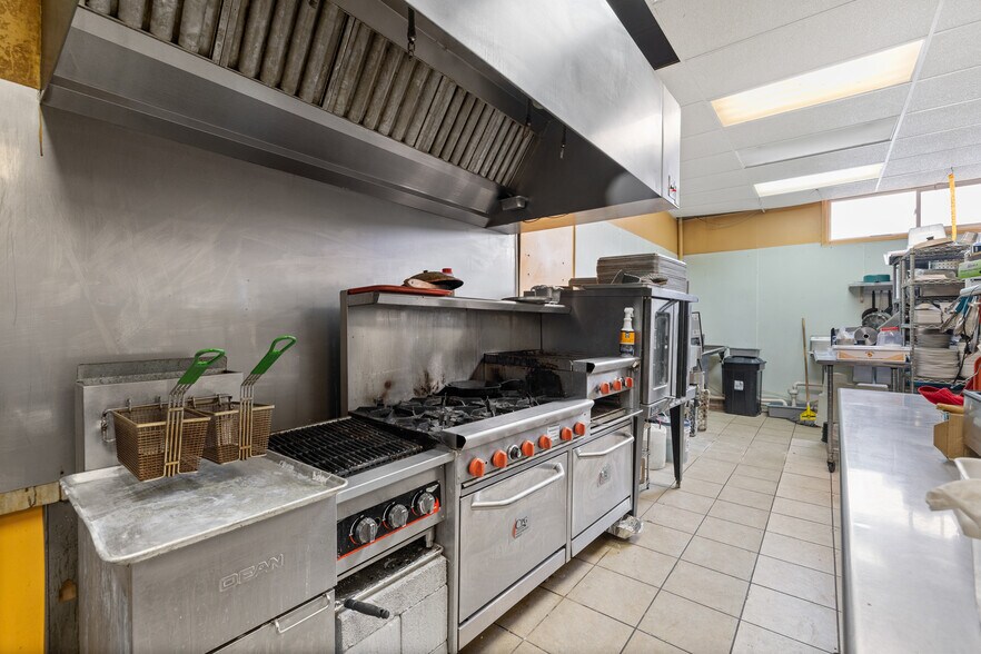 More Photos Of 603 N River St, Hot Springs Hotel For Sale