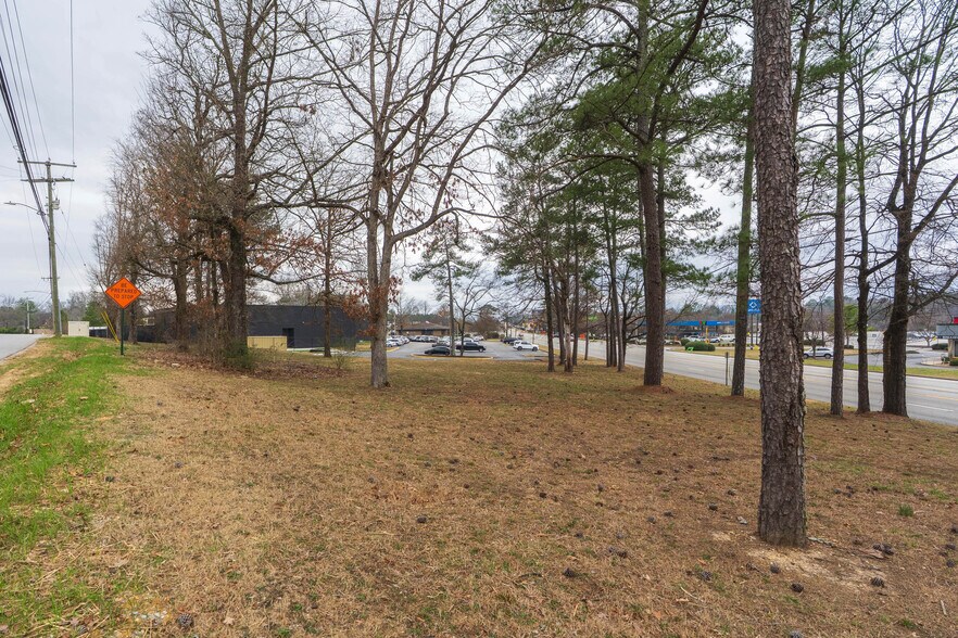 More Photos Of 6182 Lee Hwy, Chattanooga Land For Sale