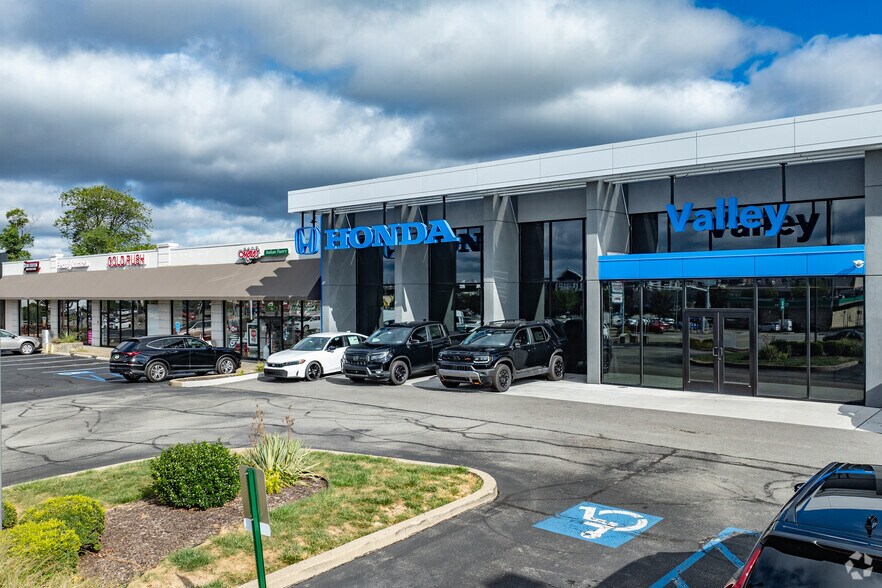 Primary Photo Of 4201-4221 William Penn Hwy, Monroeville Unknown For Lease