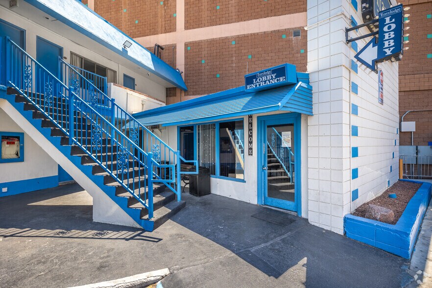More Photos Of 2830 S Las Vegas Blvd, Las Vegas Hotel For Lease