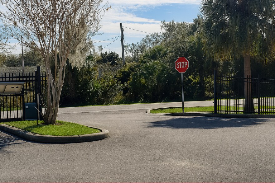 More Photos Of 4017 W Dr Martin Luther King Jr Blvd, Tampa Office For Sale