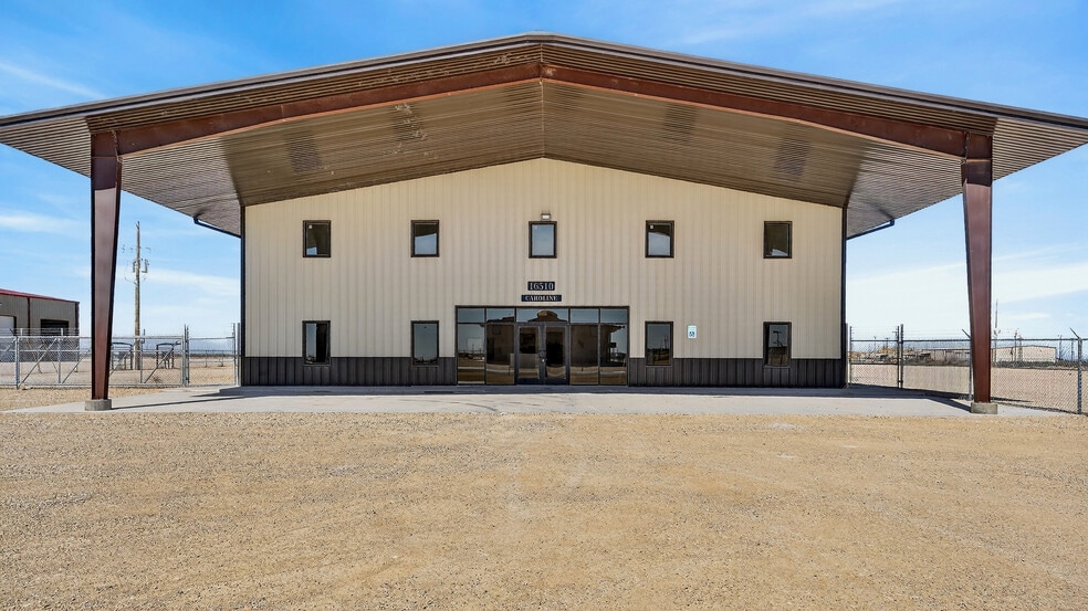 More Photos Of 16510 W Basin St, Odessa Warehouse For Sale