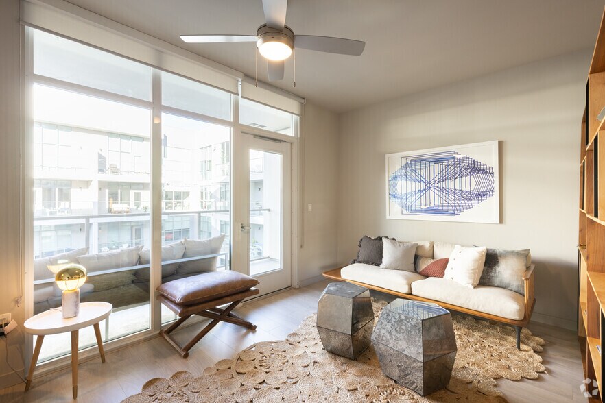 More Photos Of 750 S Grand Ave, Los Angeles Apartments For Lease