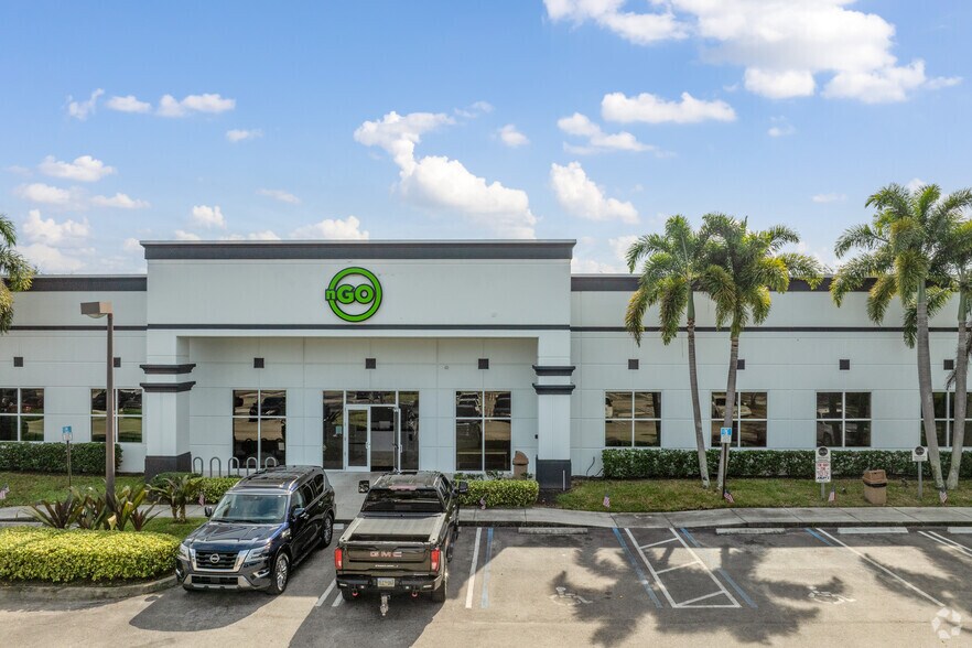 More Photos Of 250 NW Peacock Blvd, Port Saint Lucie Health Club For Lease