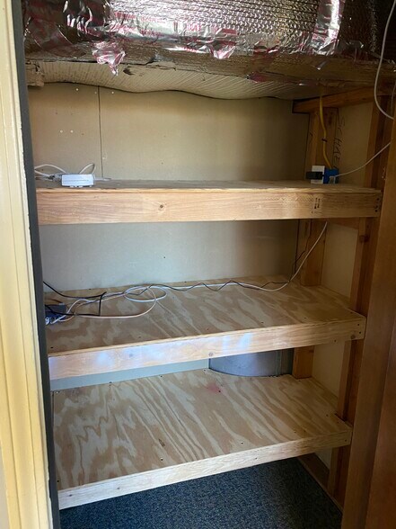 More Photos Of 381 Hubbard St, Glastonbury Loft Creative Space For Lease