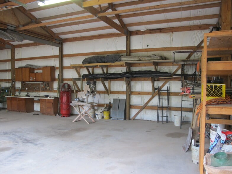 More Photos Of 1370 E Thoman St, Springfield Warehouse For Sale