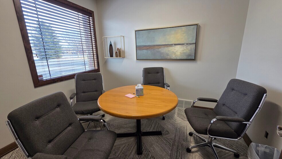 More Photos Of 1680 Elk Creek Dr, Idaho Falls Office For Lease