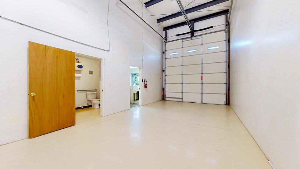 More Photos Of 200 12th St SW, Loveland Warehouse For Sale
