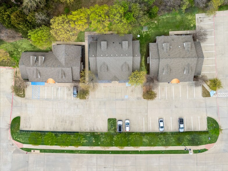 More Photos Of 105 River Oaks Dr, Southlake Medical For Sale