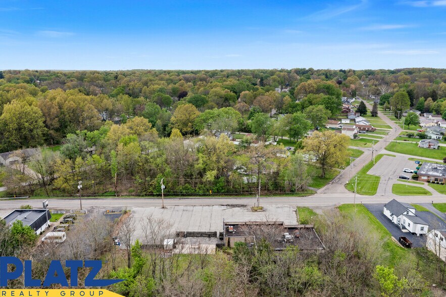 More Photos Of 169 S Four Mile Run Rd, Austintown Bar For Sale