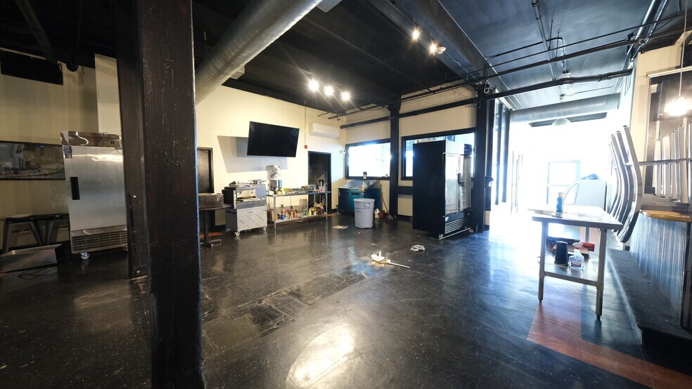 More Photos Of 91 Hartford Ave, Providence Apartments For Lease