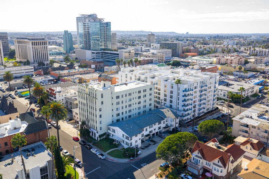 More Photos Of 505 S Serrano Ave, Los Angeles Apartments For Sale