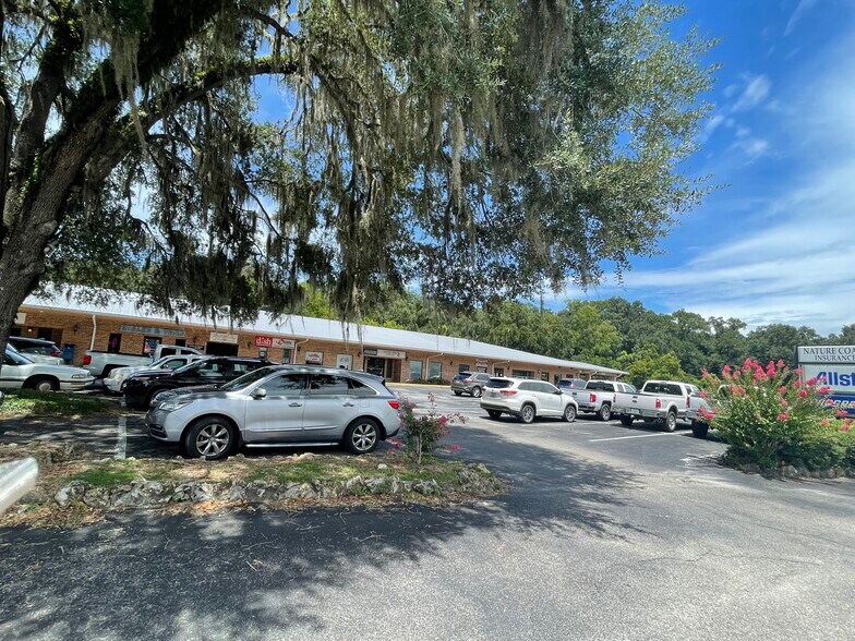 More Photos Of 18467 NW US Highway 441, High Springs Storefront Retail Office For Lease