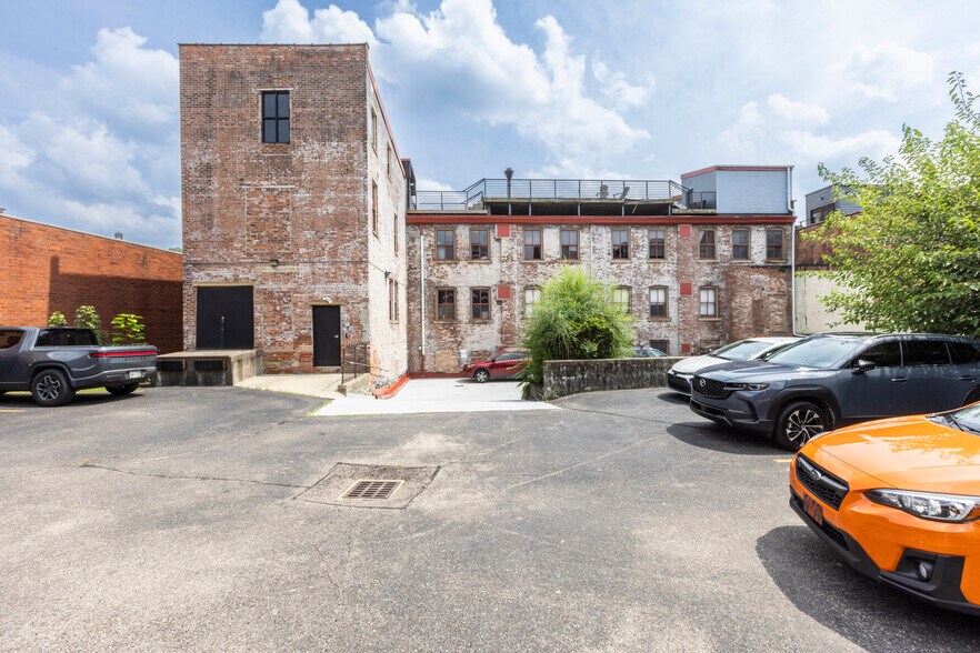 More Photos Of 532 Reading Rd, Cincinnati Office For Lease