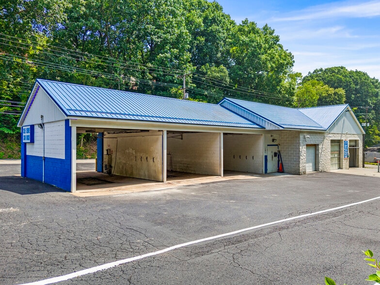 More Photos Of 2415 McNeilly Rd, Pittsburgh Warehouse For Sale