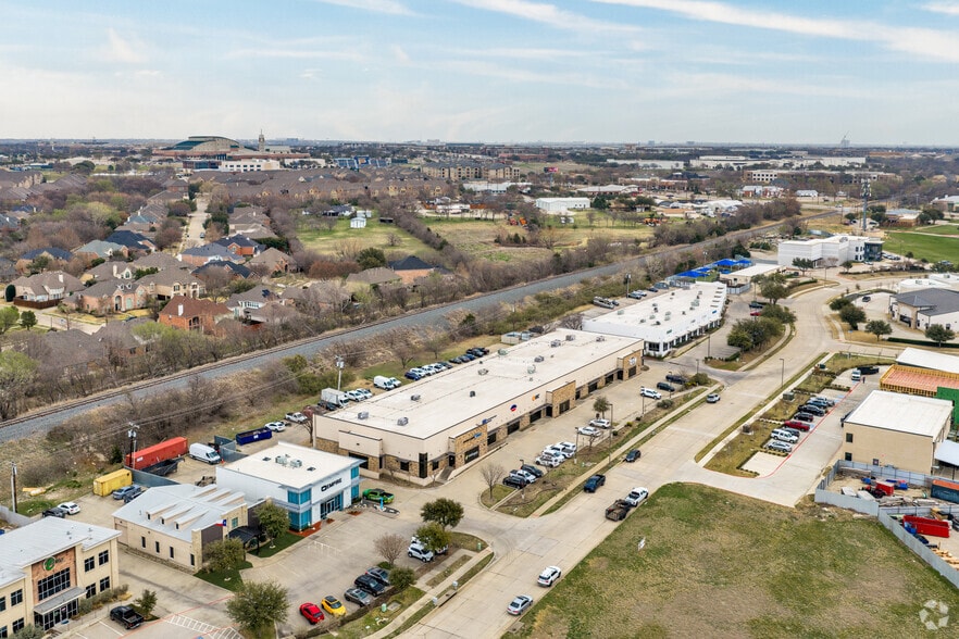 More Photos Of 4320 Marsh Ridge Rd, Carrollton Light Distribution For Sale