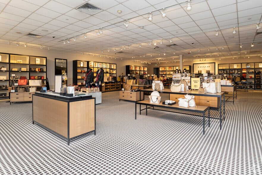 More Photos Of 1991 Odonnell Rd, Williamsburg Unknown For Lease