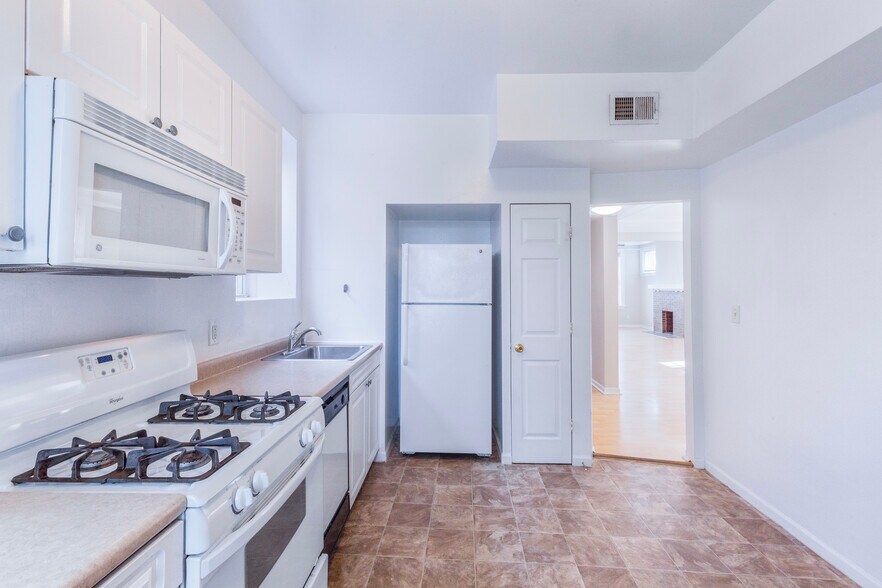 More Photos Of 5617 S Kingshighway Blvd, Saint Louis Multifamily For Sale