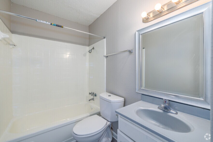 More Photos Of 5201 Geyer Springs Rd, Little Rock Apartments For Sale