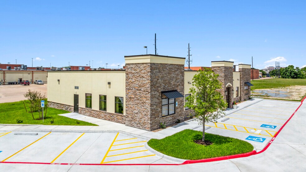 More Photos Of 12230 Dundee Ct, Cypress General Retail For Sale