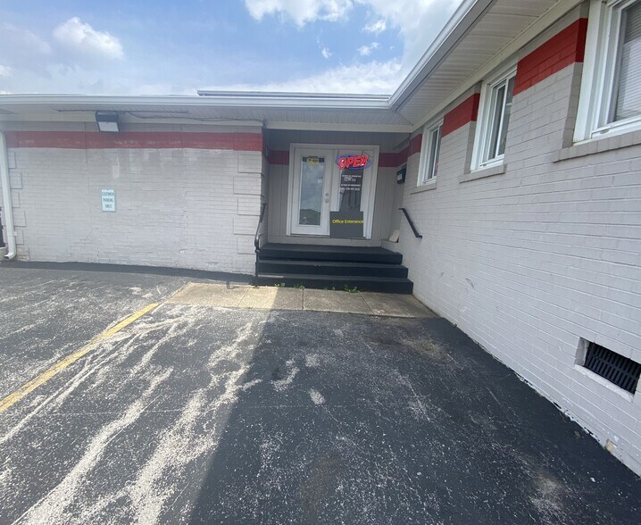 More Photos Of 2714 Russellville Rd, Bowling Green Flex For Sale