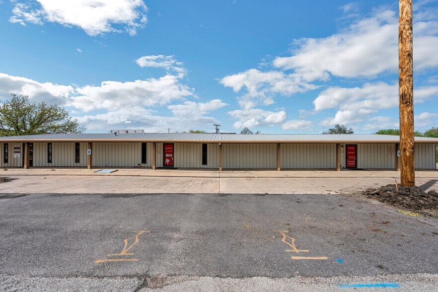 More Photos Of 1611 Old Granger Rd, Taylor Office For Lease