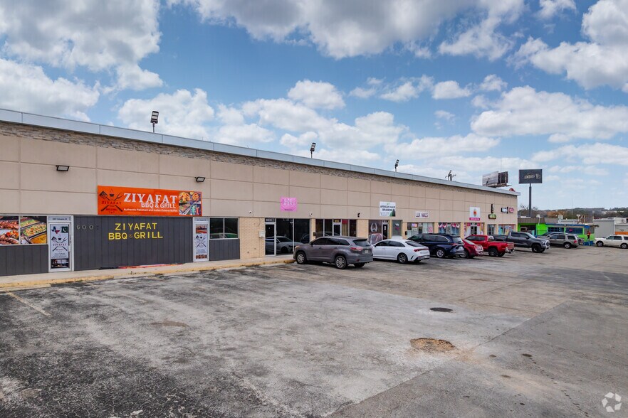 More Photos Of 6007-6023 Callaghan Rd, San Antonio Storefront For Sale