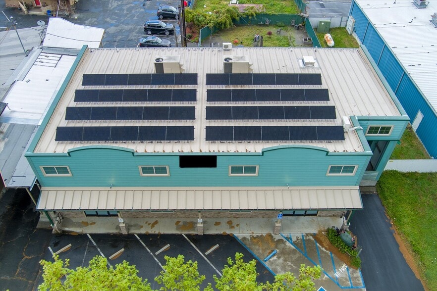 More Photos Of 39057 State Highway 299, Willow Creek Warehouse For Sale