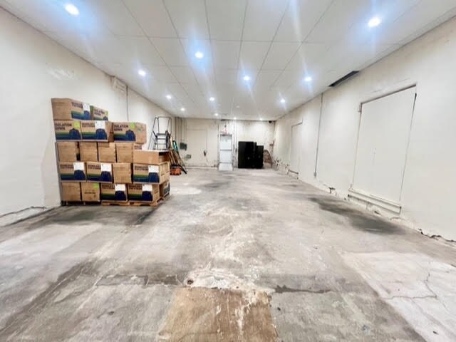More Photos Of 210 W 9th St, Coffeyville Office For Sale