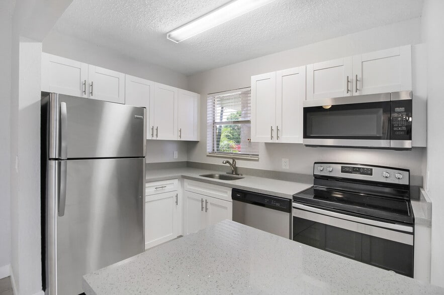 More Photos Of 400 NW 65th Ave, Margate Apartments For Sale