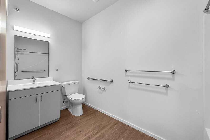 More Photos Of 4326 Hickman Rd, Des Moines Apartments For Sale