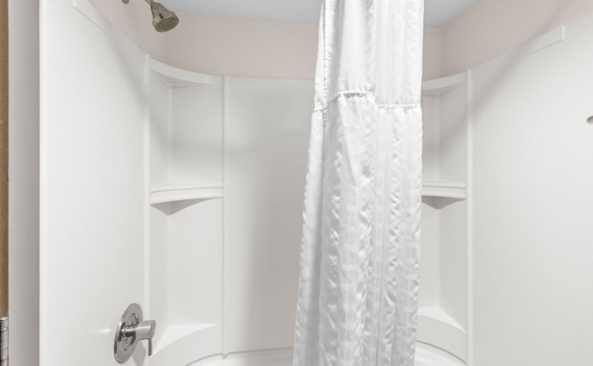 More Photos Of 265 33rd Ave, Columbus Hotel For Sale