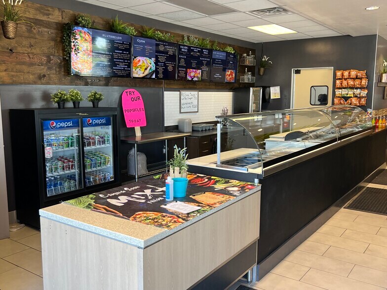 More Photos Of 803 18th Ave NW, Austin Restaurant For Sale