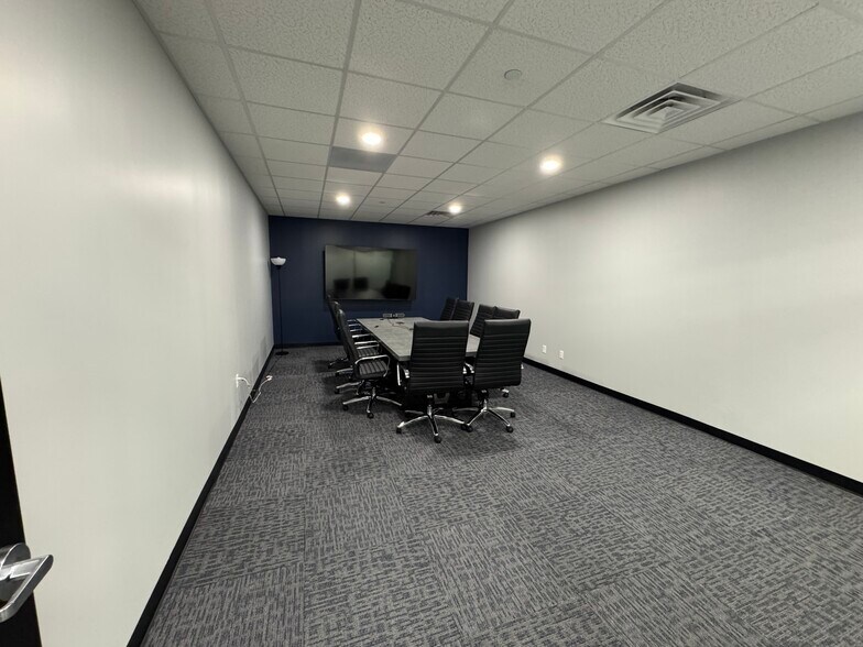 More Photos Of 4100 Edison Lakes Pky, Mishawaka Office For Sale