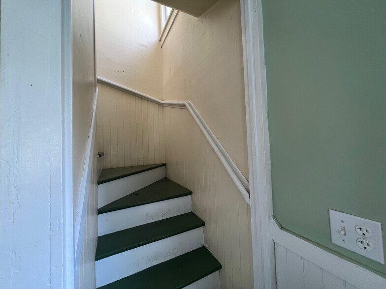 More Photos Of 75 Montcalm St, Ticonderoga Office Residential For Sale