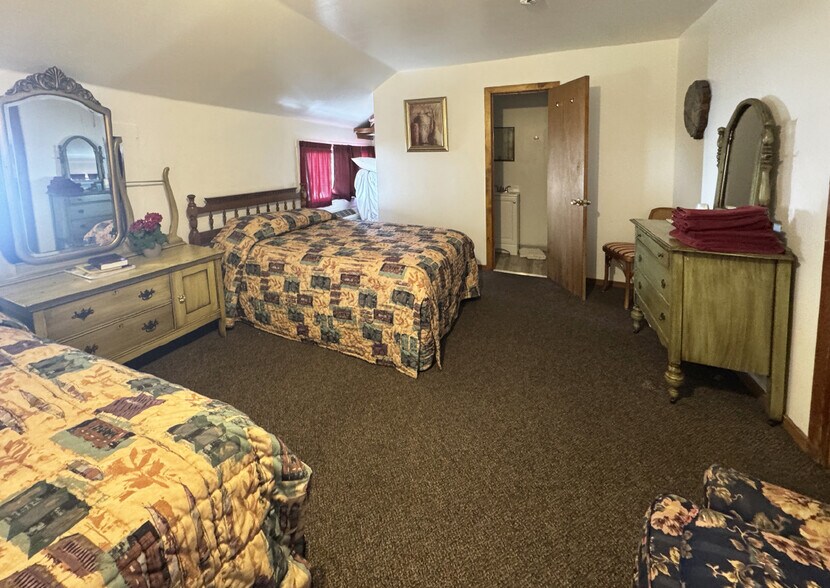 More Photos Of 101 4th st, Chama Restaurant For Sale