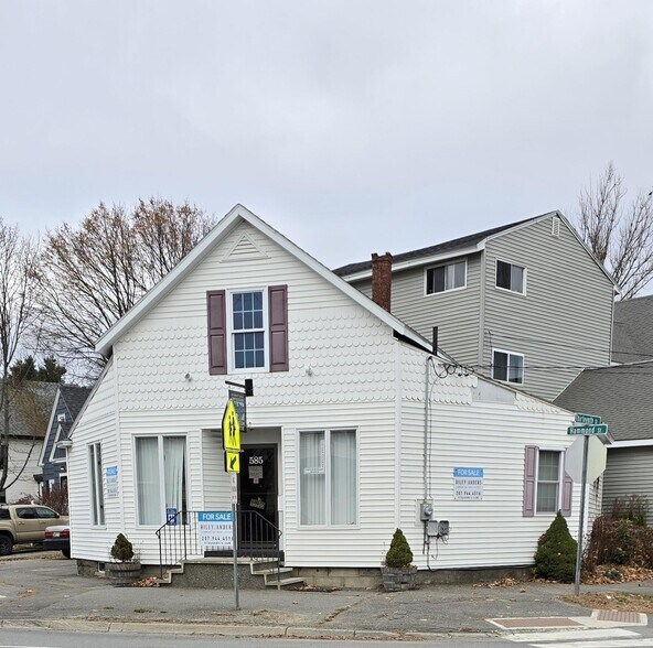 More Photos Of 585 Hammond St, Bangor Freestanding For Sale