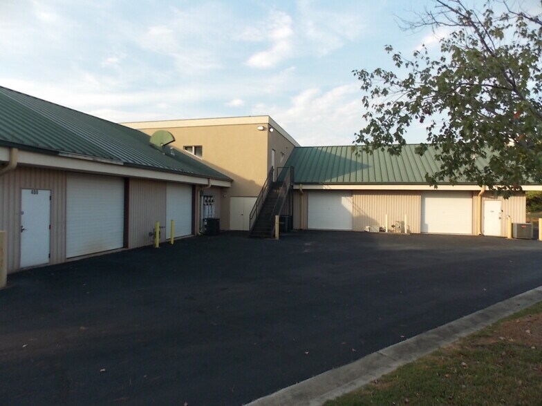 More Photos Of 3190 Industrial Way, Snellville Light Manufacturing For Sale