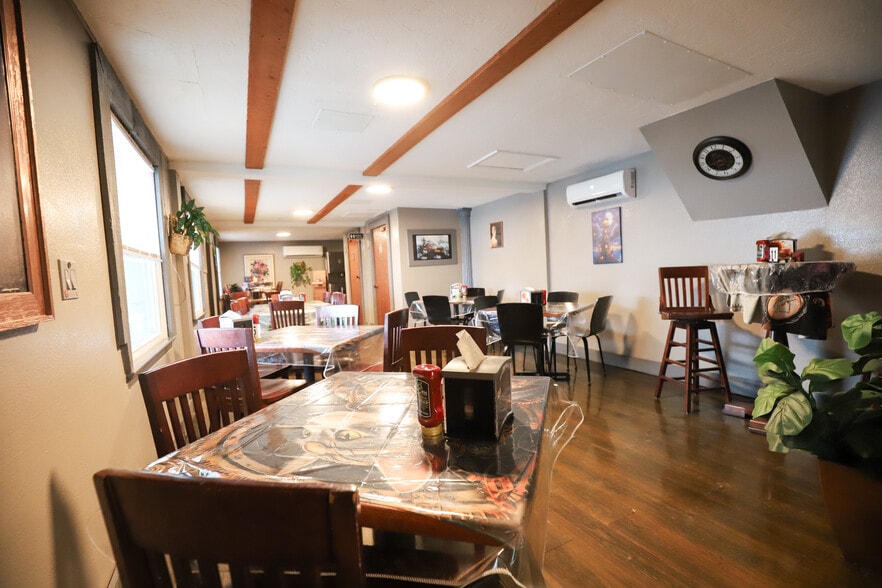 More Photos Of 12169 S Williams St, Dunnellon Restaurant For Sale