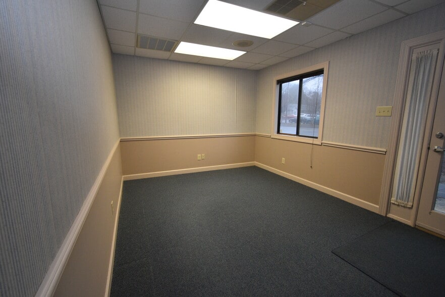More Photos Of 3200 Croasdaile Dr, Durham Medical For Lease