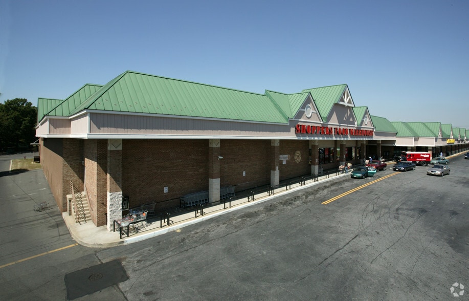 More Photos Of 5848-5870 Silver Hill Rd, District Heights Unknown For Lease